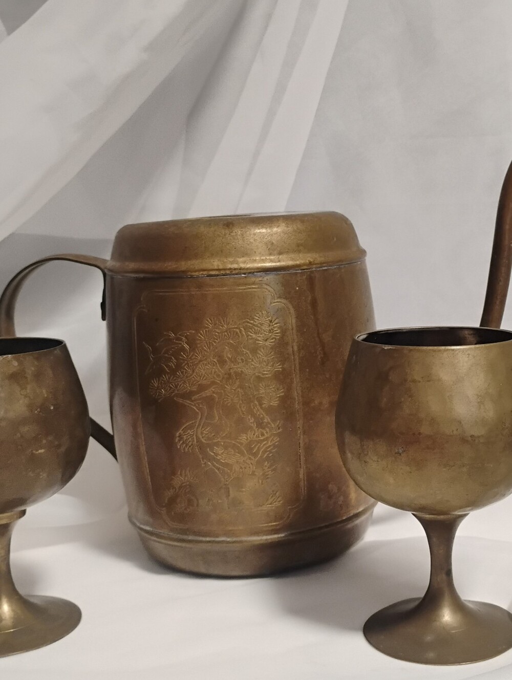 Vintage brass decorative watering can with 2 matching brass cups/3 Pc. Set
